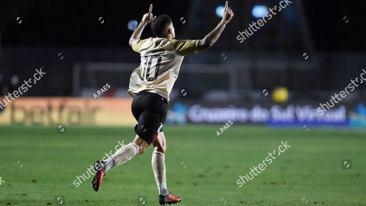 Hygor, centroavante do Botafogo SP, com a camisa 9 durante partida da Série B de 2026
