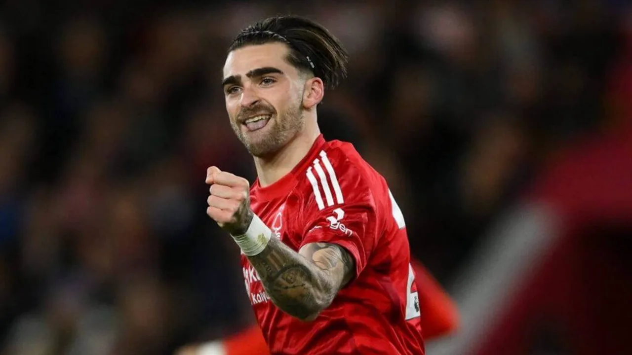 Jota Silva, atacante do Nottingham Forest, com a camisa 20 durante partida da Premier League