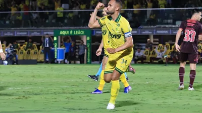 Victor Luís e os 31 jogos que um zagueiro palmeirense constrói no Mirassol