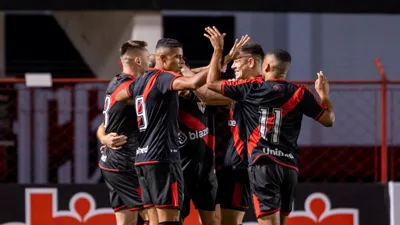 Marrony comanda virada e Atlético GO bate Operário por 2 a 1 no Accioly