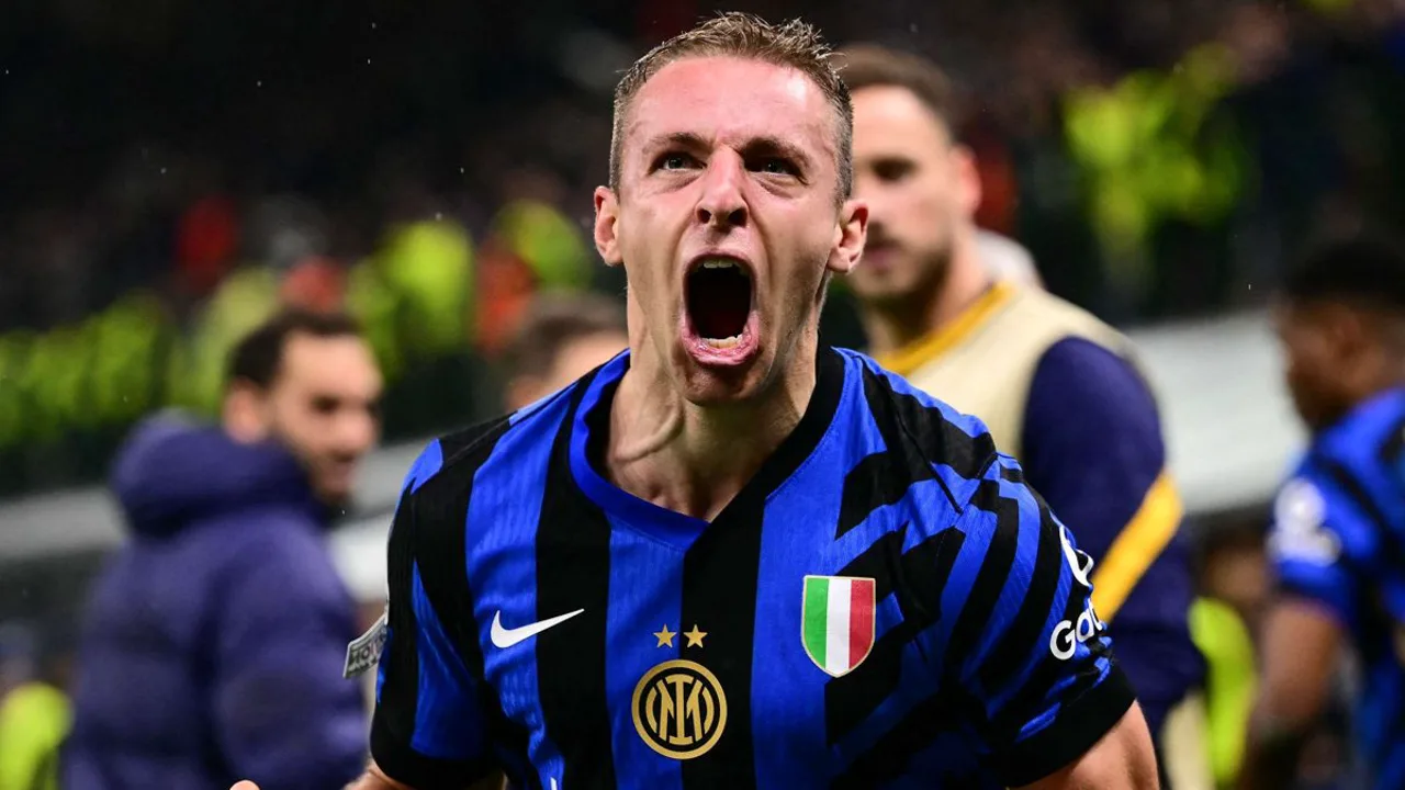 Davide Frattesi pela Inter e Rayan Cherki pelo Manchester City em ação na Champions League 2025/26