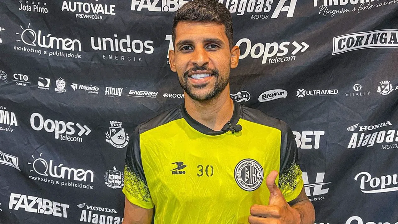 Gustavo Ramos, atacante do ASA, em ação durante partida da Copa do Nordeste 2026