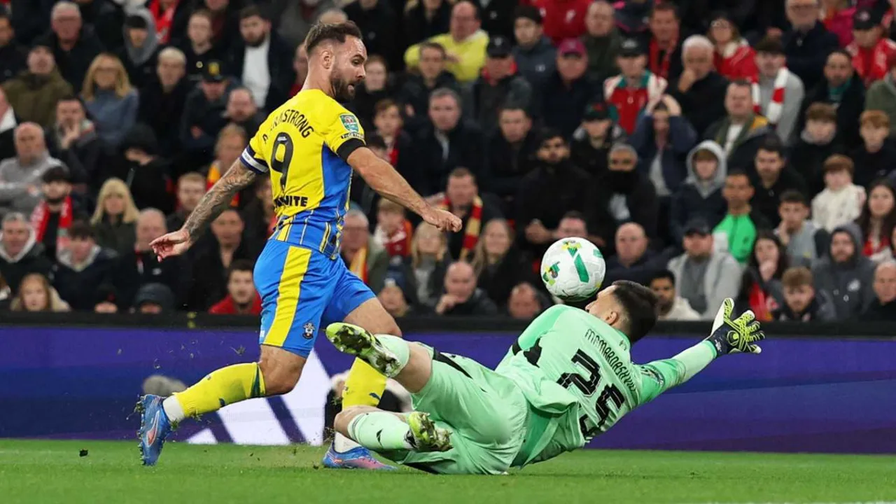 Adam Armstrong, atacante do Wolverhampton Wanderers, em ação pela Premier League 2025/2026