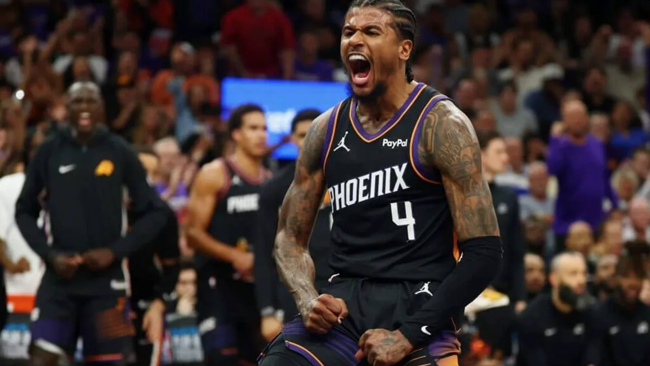 Jalen Green, guard camisa 4 do Phoenix Suns, em ação no perímetro durante partida da NBA 2025/2026